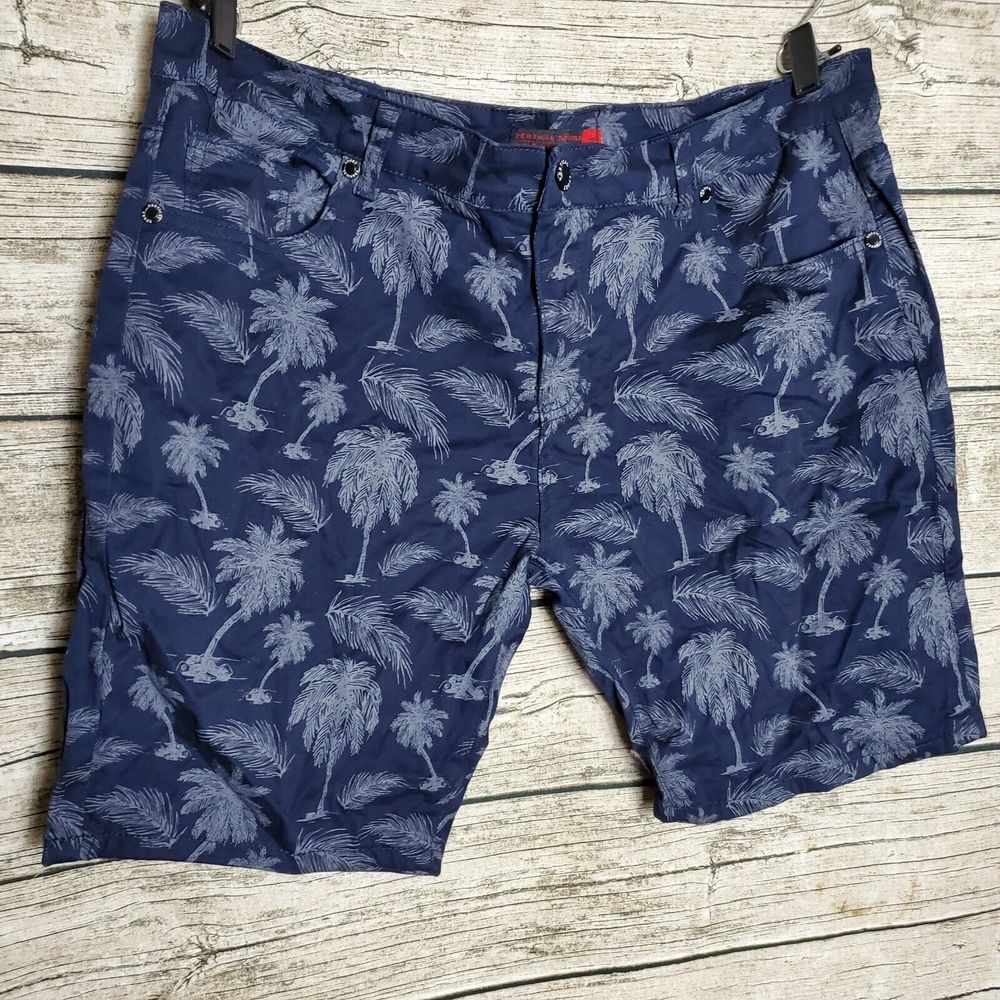 Vertical Sport Stretch Beach Shorts Size 40